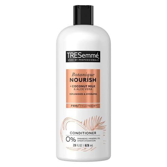 TRESEMME BOTANIQUE NOURISH COCONUT MILK & ALOE VERA CONDITIONER 28oz/828ml image 0