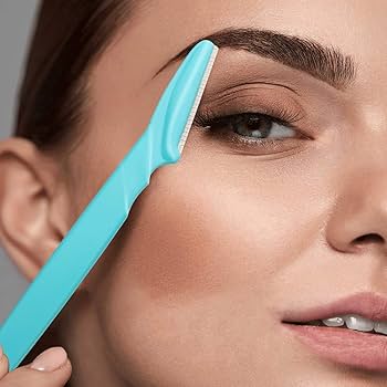 EYEBROW RAZOR / SHAPER